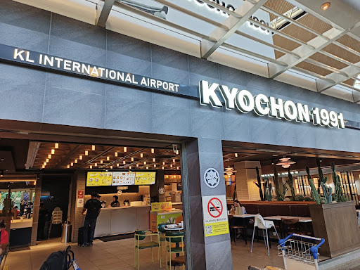 KyoChon Chicken @ Kuala Lumpur International Airport (KLIA) KyoChon Chicken @ Kuala Lumpur International Airport (KLIA)